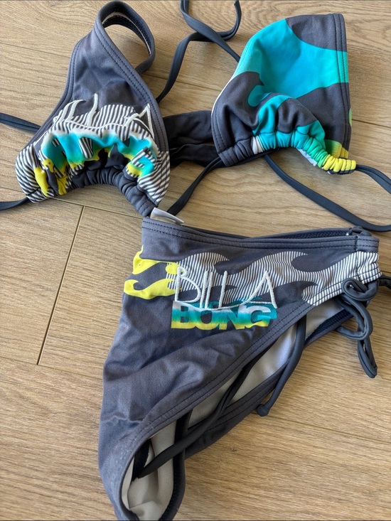 Billabong Other - Billabong Triangle Bikini Set